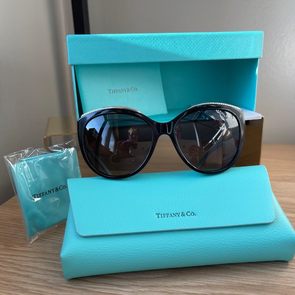Tiffany Women’s Sunglasses NWT (Authentic)